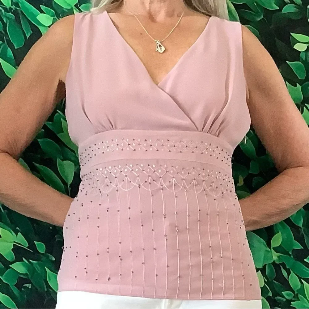 🌸 LOFT Pink Beaded V-Neck Sleeveless Blouse – Size 10 (Fits Like 6–8)